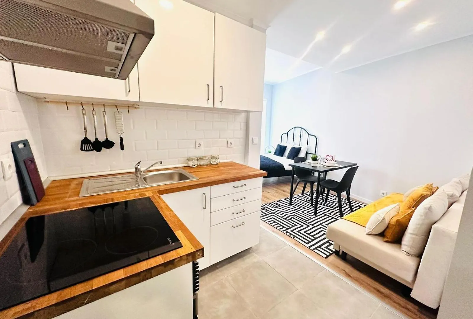 Appartamento Mary Yellow - No 222 Rc - Studio & Loft Lisbona Portogallo